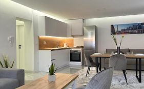 Rozi Apartments